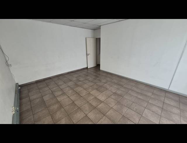 409M² FACTORY TO LET IN APEX